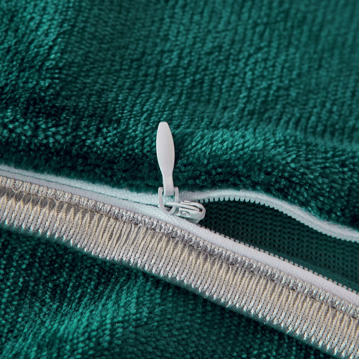 91家纺网 家纺一手货源 找家纺 绣女坊 2024新款牛奶绒220克-单被套 单被套绿色