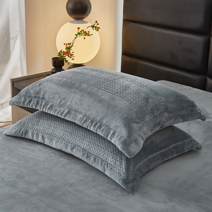 91家纺网 家纺一手货源 找家纺 绣女坊 2024新款雕花绒-大麦四件套 大麦-灰色