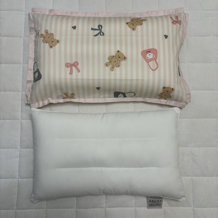 91家纺网 家纺一手货源 找家纺 2024新款A类133x72铂金全棉枕套枕头枕芯七彩童年系列 枕套+枕芯-实拍图 丹尼小熊