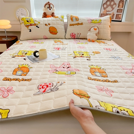 91家纺网 家纺一手货源 找家纺 （总）兄弟坊 2025新款正版授权卡通牛奶绒床垫床护垫 学生床垫床笠