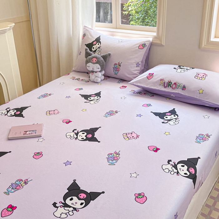 91家纺网 家纺一手货源 找家纺 博雅 2024新款三丽鸥卡通系列全棉印花床笠 草莓库洛米