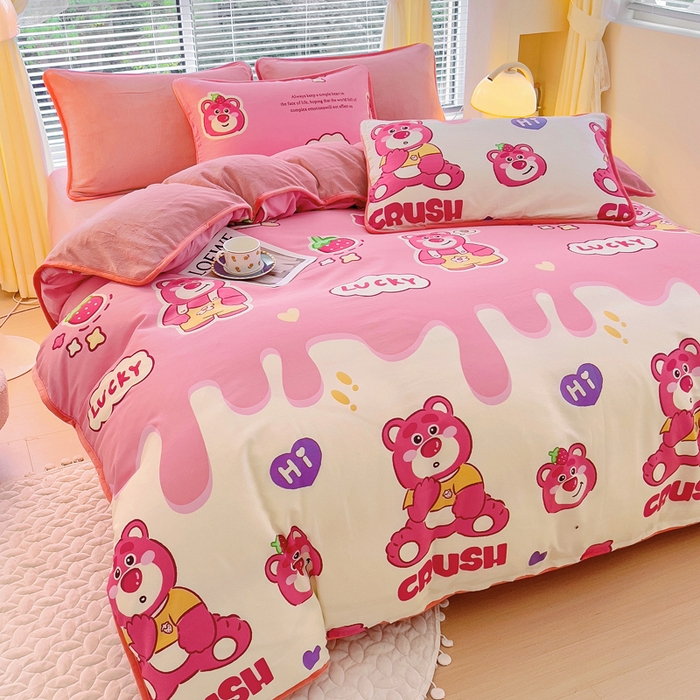 91家纺网 家纺一手货源 找家纺 2024新款全棉加牛奶绒四件套单被套系列-四件套 草莓甜心