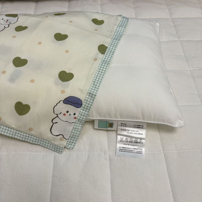 91家纺网 家纺一手货源 找家纺 2024新款A类133x72铂金全棉枕套枕头枕芯七彩童年系列 枕套+枕芯-实拍图 嘟嘟狗