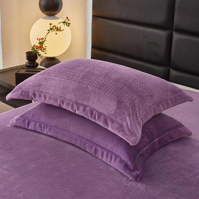 91家纺网 家纺一手货源 找家纺 绣女坊 2024新款雕花绒-大麦四件套 大麦-紫色