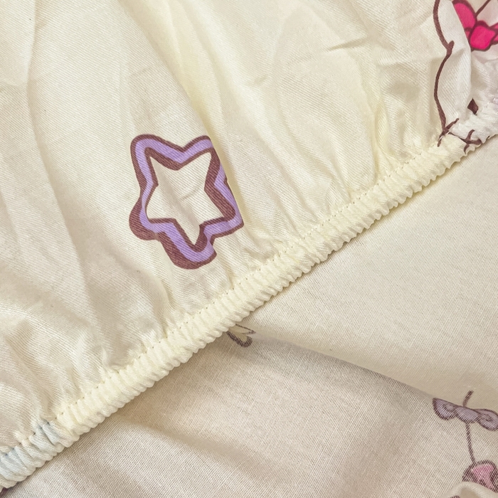 91家纺网 家纺一手货源 找家纺 博雅 2024新款三丽鸥卡通系列全棉印花床笠 美美KT