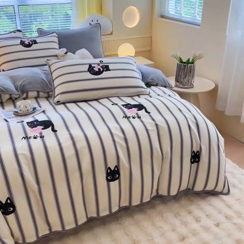 91家纺网 家纺一手货源 找家纺 2024新款全棉加牛奶绒四件套单被套系列-四件套 俏皮猫