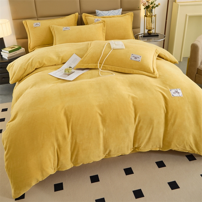 91家纺网 家纺一手货源 找家纺 优姿家纺 2025新款加厚全消光牛奶绒印花四件套 姜黄