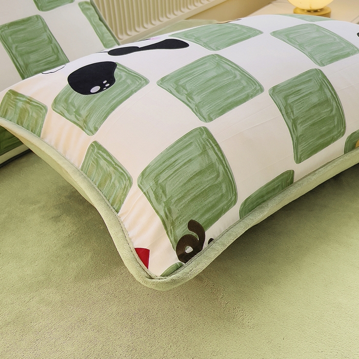 91家纺网 家纺一手货源 找家纺 2024新款全棉加牛奶绒四件套单被套系列-四件套 緑格熊猫