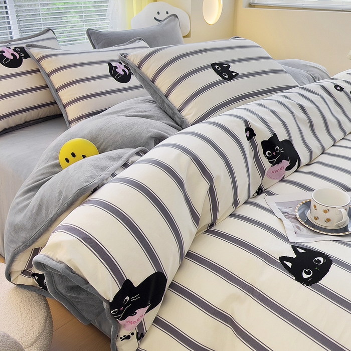 91家纺网 家纺一手货源 找家纺 2024新款全棉加牛奶绒四件套单被套系列-四件套 俏皮猫
