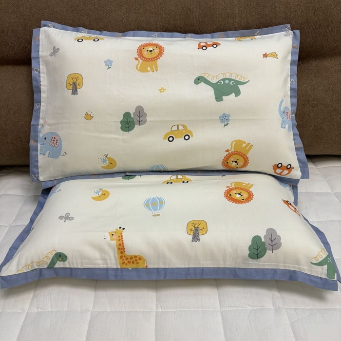 91家纺网 家纺一手货源 找家纺 2024新款A类133x72铂金全棉枕套枕头枕芯七彩童年系列 枕套+枕芯-实拍图 好利友