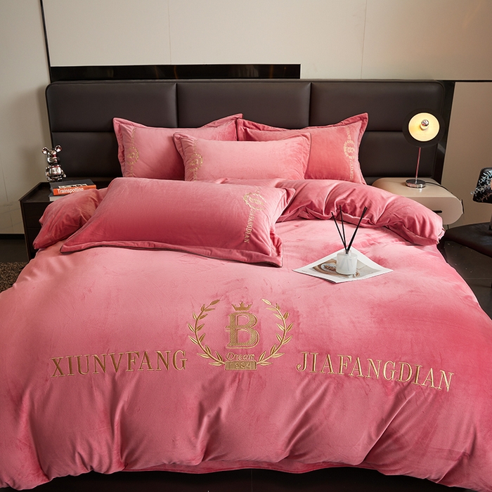 91家纺网 家纺一手货源 找家纺 绣女坊 2024新款高克重宝宝绒四件套 眷恋-红豆沙