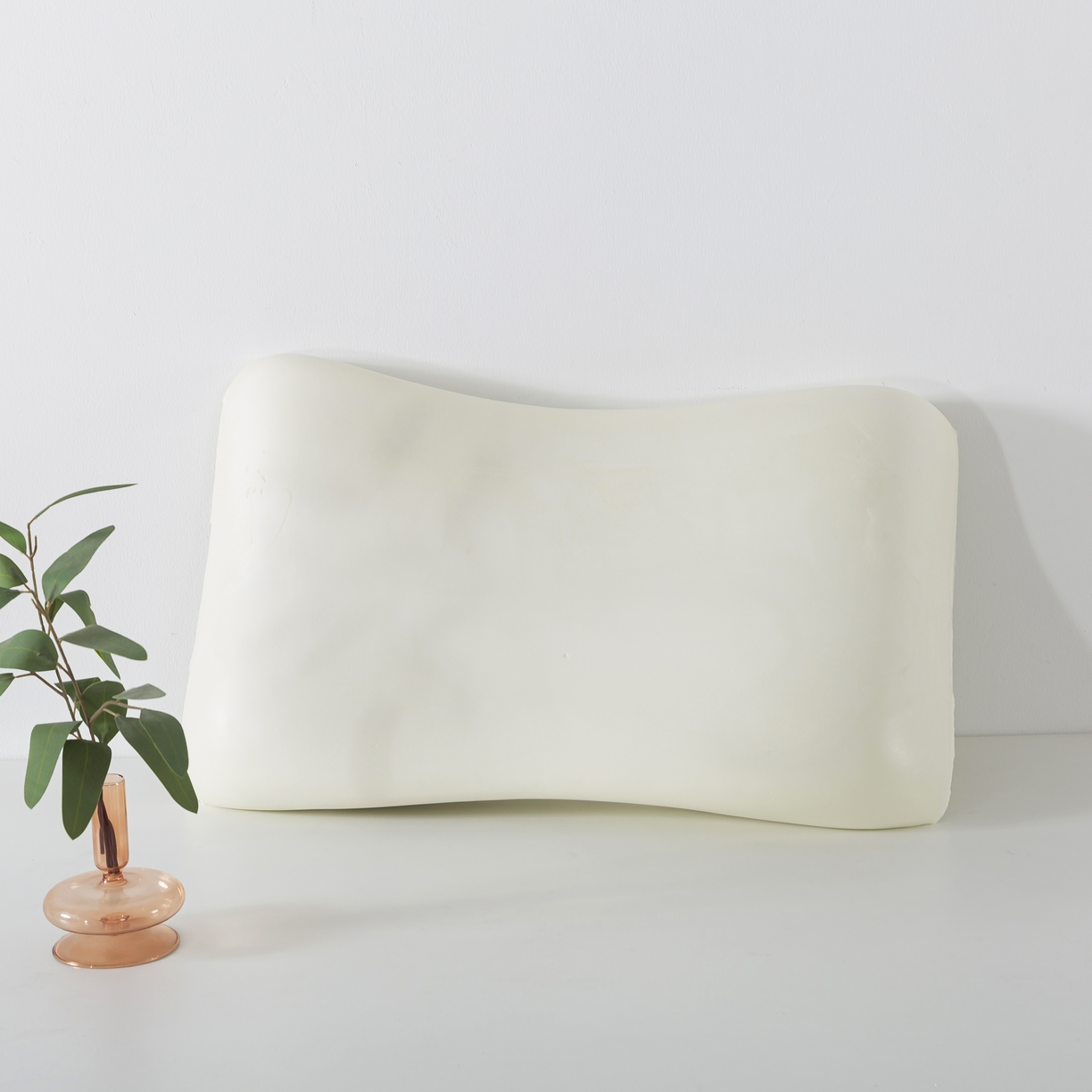 91家纺网 家纺一手货源 找家纺 境月枕芯坊 2024新款软回弹记忆棉枕芯 软回弹记忆棉枕-曲线款40*64*11cm