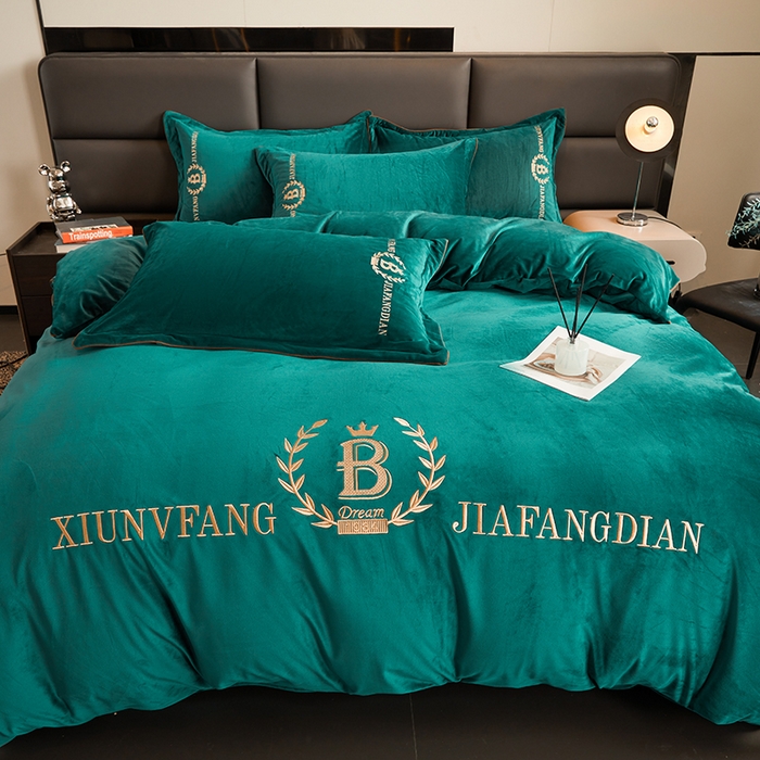 91家纺网 家纺一手货源 找家纺 绣女坊 2024新款高克重宝宝绒四件套 眷恋-绿色