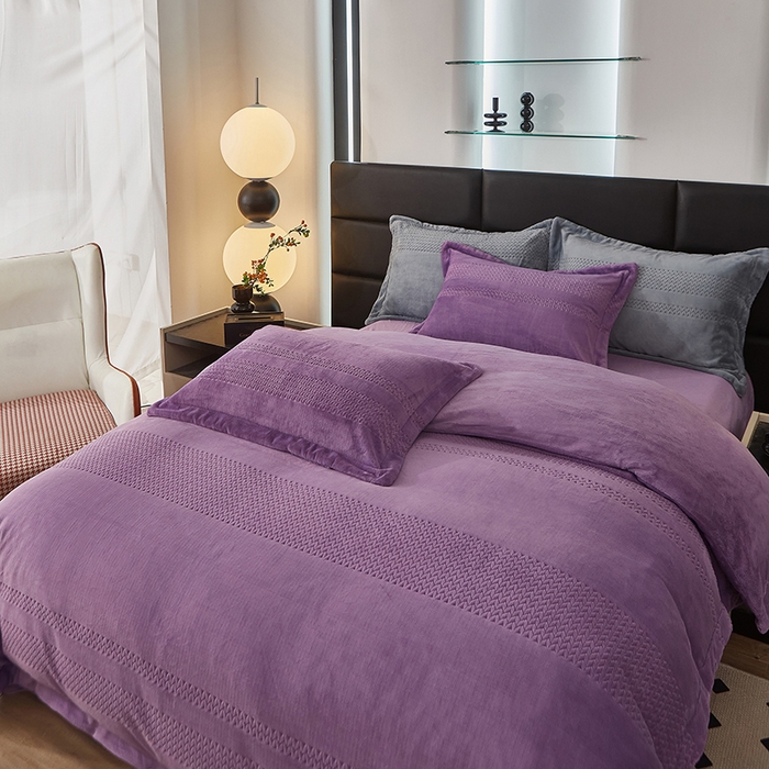 91家纺网 家纺一手货源 找家纺 绣女坊 2024新款雕花绒-大麦四件套 大麦-紫色