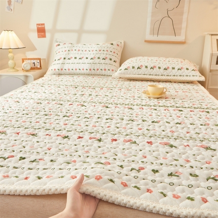 91家纺网 家纺一手货源 找家纺 (总) 兄弟坊 2025新款牛奶绒印花床护垫床笠 床垫保护套