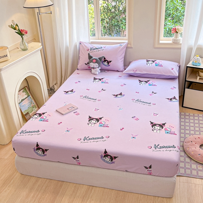 91家纺网 家纺一手货源 找家纺 博雅 2024新款三丽鸥卡通系列全棉印花床笠 库洛米爆米花可乐