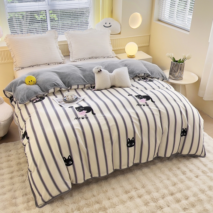 91家纺网 家纺一手货源 找家纺 2024新款全棉加牛奶绒四件套单被套系列-单被套 俏皮猫