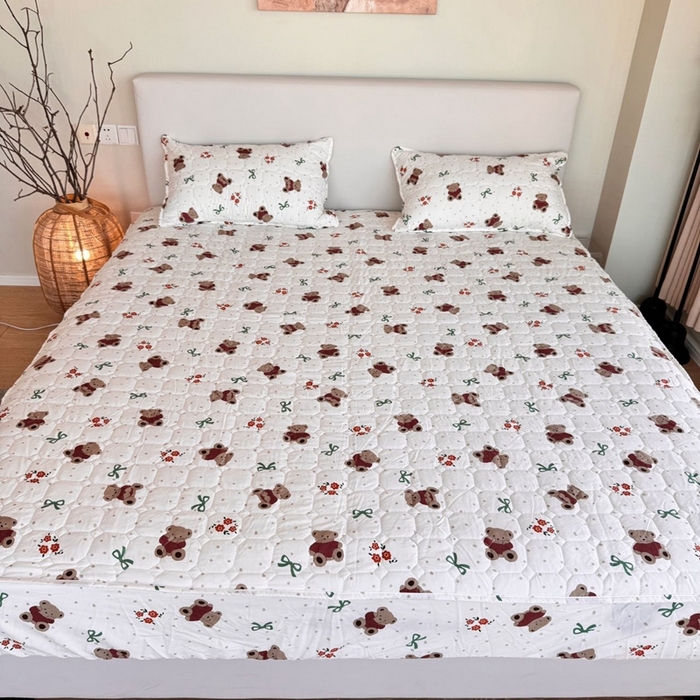 91家纺网 家纺一手货源 找家纺 兜米家居 2024新款云朵水洗纱夹棉单品床笠 玩具小熊