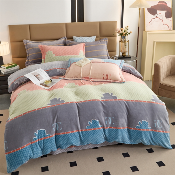 91家纺网 家纺一手货源 找家纺 优姿家纺 2025新款加厚全消光牛奶绒印花四件套 芬格兰