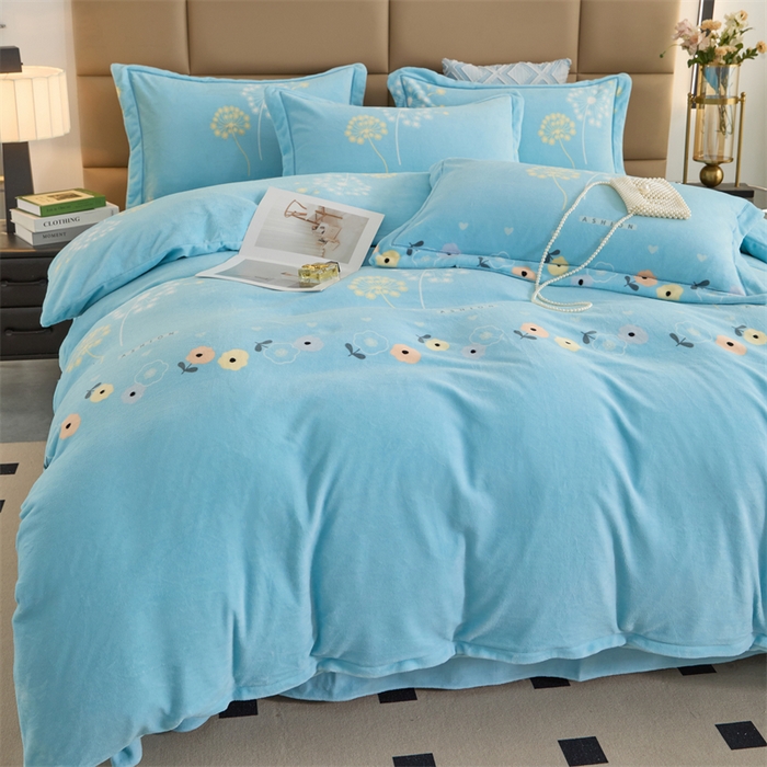 91家纺网 家纺一手货源 找家纺 优姿家纺 2025新款加厚全消光牛奶绒印花四件套 浅浅花香