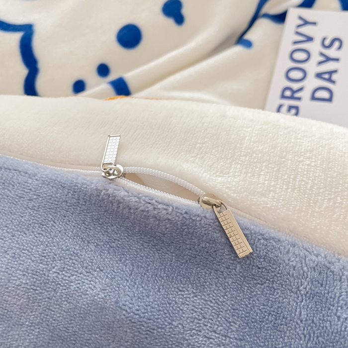 91家纺网 家纺一手货源 找家纺 莱米家纺 2024新款7斤重牛奶绒卡通小版四件套系列 吉祥兔