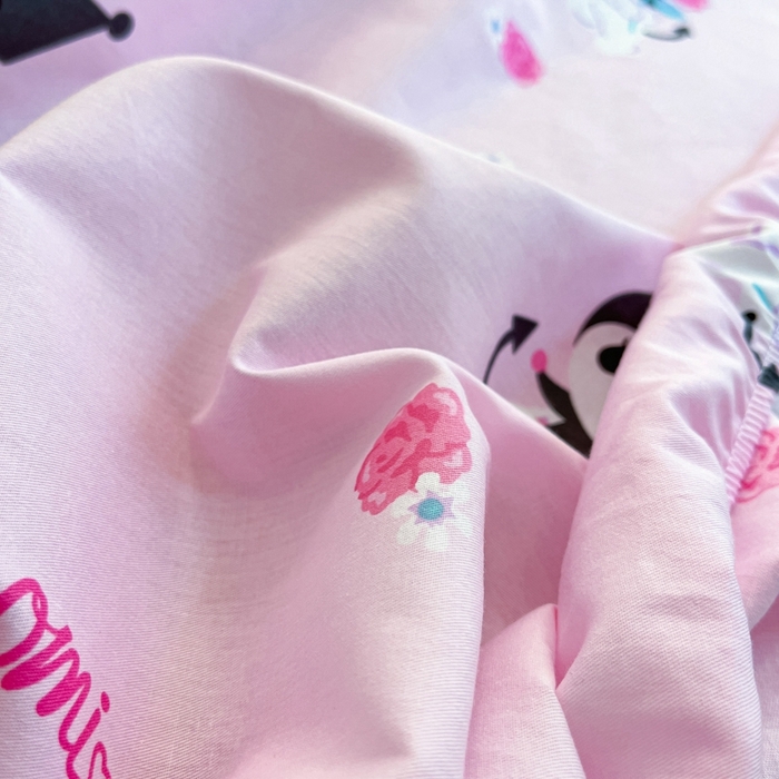 91家纺网 家纺一手货源 找家纺 博雅 2024新款三丽鸥卡通系列全棉印花床笠 小花库洛米