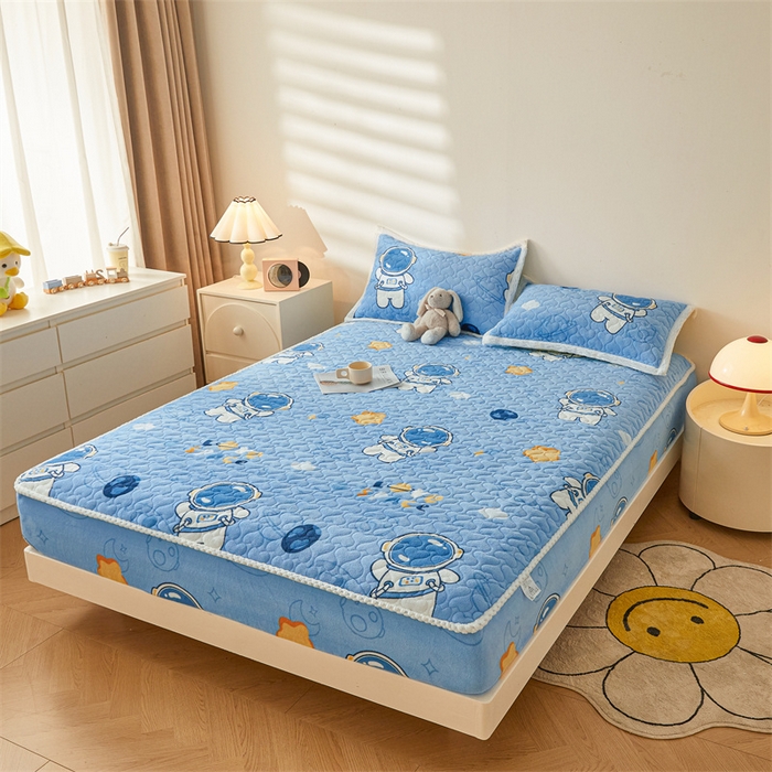 91家纺网 家纺一手货源 找家纺 兄弟坊 2024新款牛奶绒印花床护垫床笠 床垫保护套 宇航员-床笠款