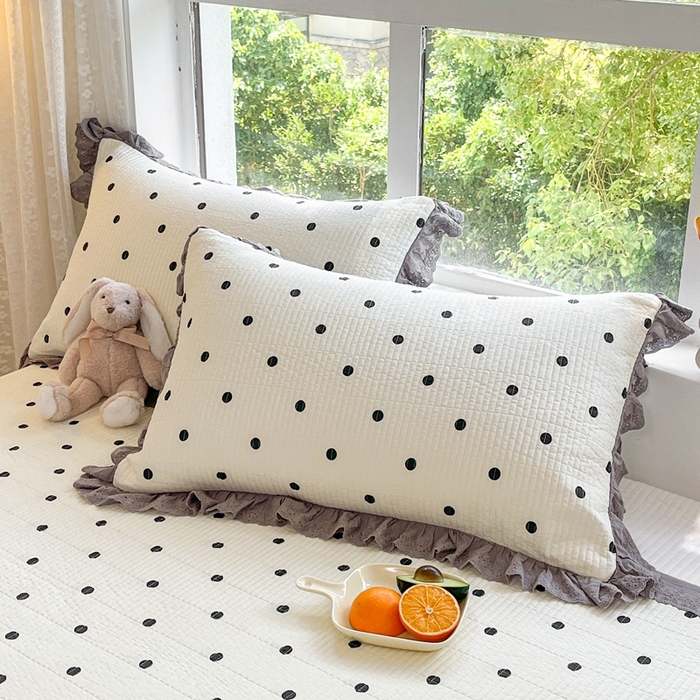 91家纺网 家纺一手货源 找家纺 暖居 2024新款韩系大包边双面纯棉床盖 经典小波点