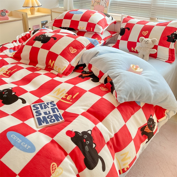 91家纺网 家纺一手货源 找家纺 2024新款A类AB版加厚保暖双面牛奶绒印花四件套--小清新系列 红格子猫