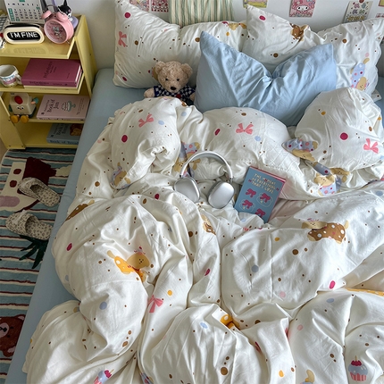 91家纺网 家纺一手货源 找家纺 原素 2024学生季专属A类水洗棉印花四件套 蛋糕小狗