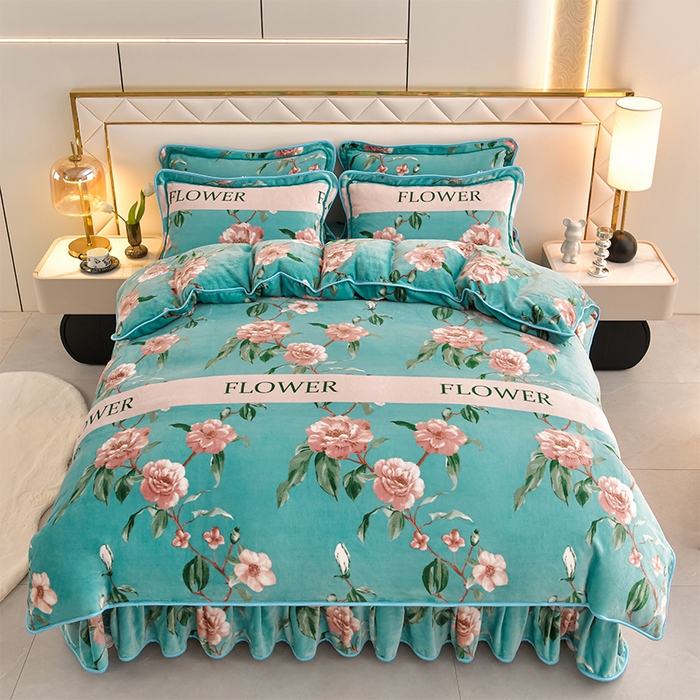 91家纺网 家纺一手货源 找家纺 紫月轩 2024新款日产2万套高克重8.5斤牛奶绒四件套法莱绒四件套 绿野花园