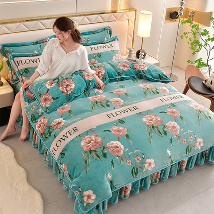 紫月轩2024新款日产2万套高克重8.5斤牛奶绒四件套法莱绒四件套 绿野花园