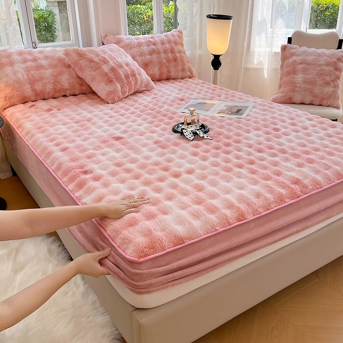91家纺网 家纺一手货源 找家纺 梦舒羽 2025新款兔毛绒床笠水晶绒床垫保护套牛奶绒床垫套 梦幻樱粉