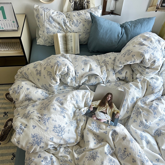 91家纺网 家纺一手货源 找家纺 原素 2024学生季专属A类水洗棉印花四件套 素描蓝叶