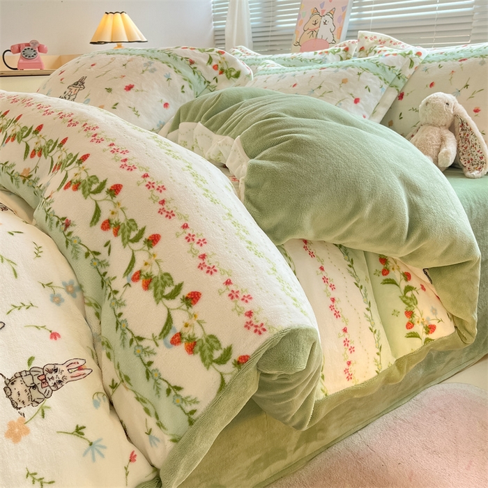 91家纺网 家纺一手货源 找家纺 2024新款A类AB版加厚保暖双面牛奶绒印花四件套--小清新系列 碎花小兔