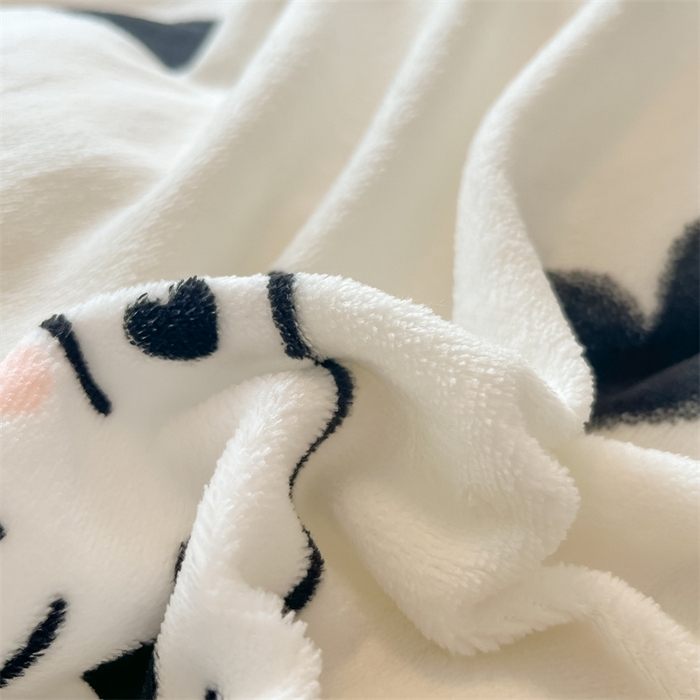 91家纺网 家纺一手货源 找家纺 2024新款A类AB版加厚保暖双面牛奶绒印花四件套--小清新系列 暖心小狗