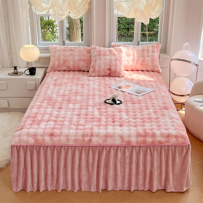 91家纺网 家纺一手货源 找家纺 梦舒羽 2025新款兔毛绒床裙水晶绒床垫保护罩牛奶绒床垫床单罩 梦幻樱粉