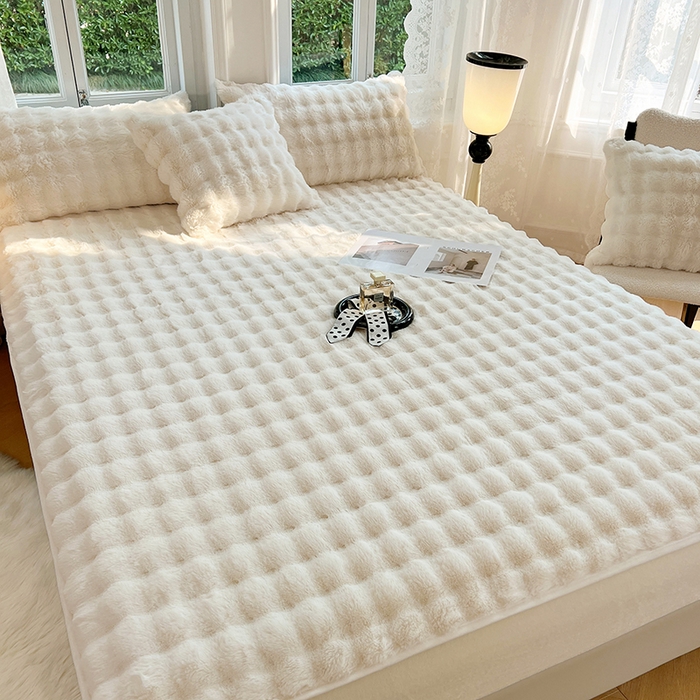 91家纺网 家纺一手货源 找家纺 梦舒羽 2025新款兔毛绒床笠水晶绒床垫保护套牛奶绒床垫套 晨曦白