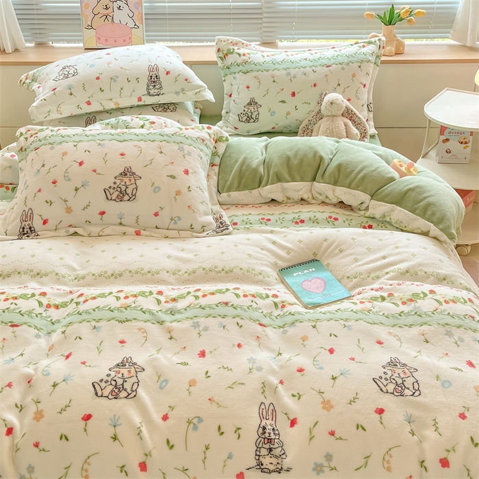 91家纺网 家纺一手货源 找家纺 2024新款A类AB版加厚保暖双面牛奶绒印花四件套--小清新系列 碎花小兔