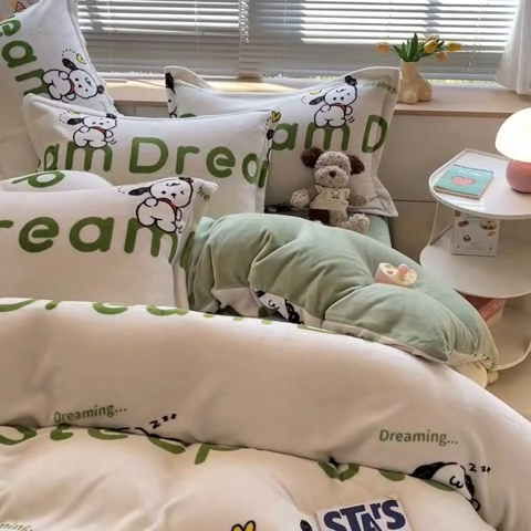 91家纺网 家纺一手货源 找家纺 2024新款A类AB版加厚保暖双面牛奶绒印花四件套--小清新系列 睡觉动物