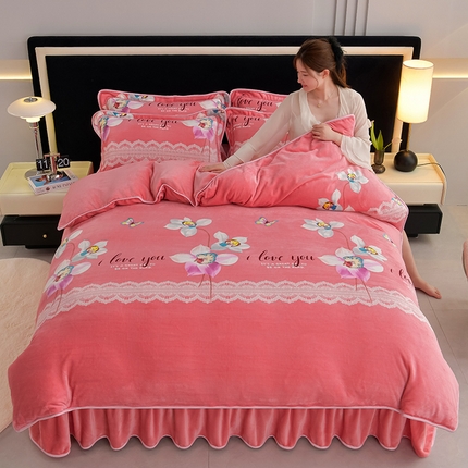 91家纺网 家纺一手货源 找家纺 诺梵 2025直播8.5斤高克重牛奶绒四件套水晶金貂法莱绒床裙款 伊人芬芳