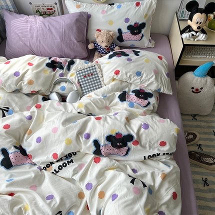 91家纺网 家纺一手货源 找家纺 原素 2024学生季专属A类水洗棉印花四件套 波点狗狗