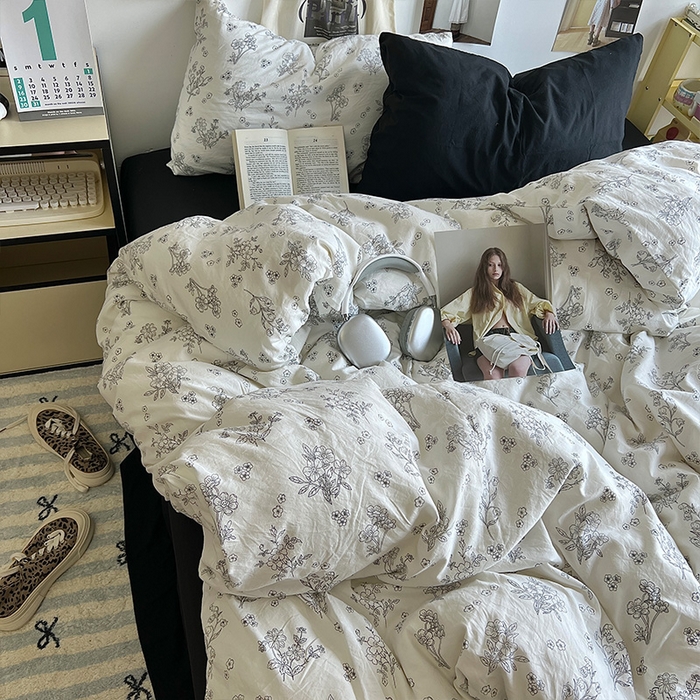 91家纺网 家纺一手货源 找家纺 原素 2024学生季专属A类水洗棉印花四件套 素描黑叶