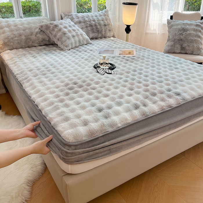 91家纺网 家纺一手货源 找家纺 梦舒羽 2025新款兔毛绒床笠水晶绒床垫保护套牛奶绒床垫套 梦幻浅灰