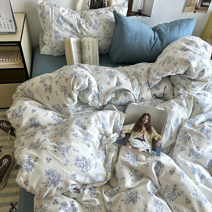 91家纺网 家纺一手货源 找家纺 原素 2024学生季专属A类水洗棉印花四件套 素描蓝叶