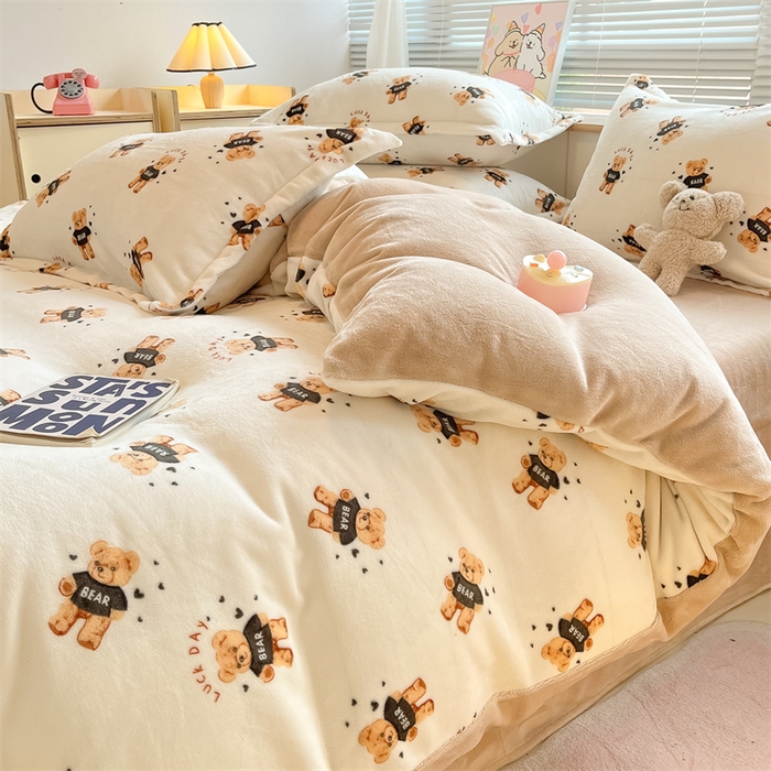 91家纺网 家纺一手货源 找家纺 2024新款A类AB版加厚保暖双面牛奶绒印花四件套--小清新系列 快乐小熊