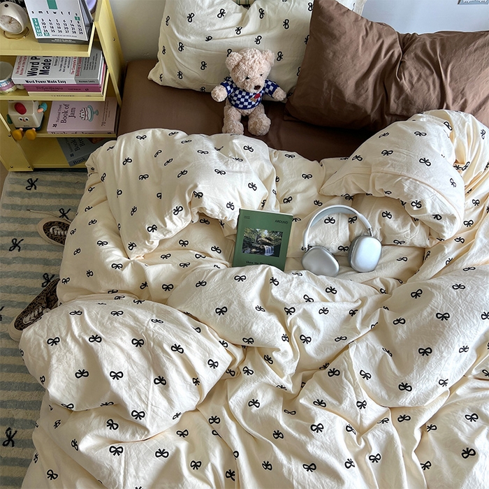 91家纺网 家纺一手货源 找家纺 原素 2024学生季专属A类水洗棉印花四件套 黑蝴蝶结