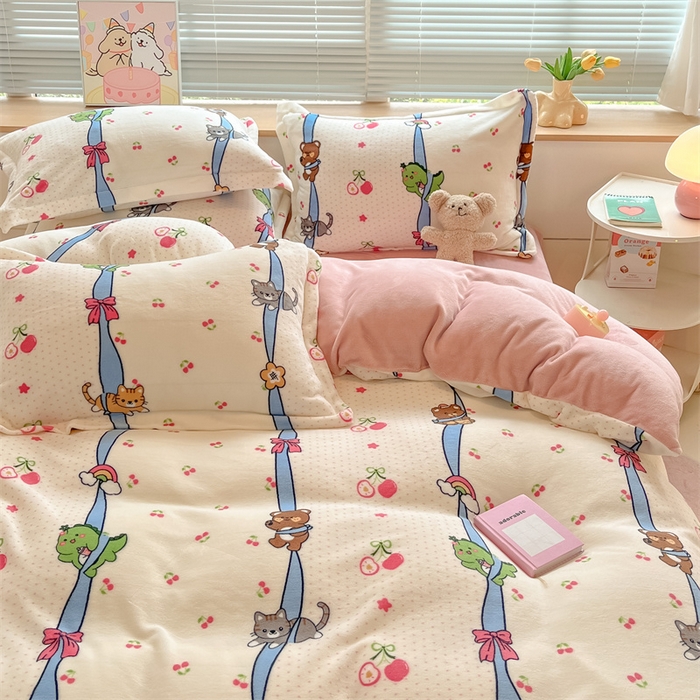 91家纺网 家纺一手货源 找家纺 2024新款A类AB版加厚保暖双面牛奶绒印花四件套--小清新系列 动物线条