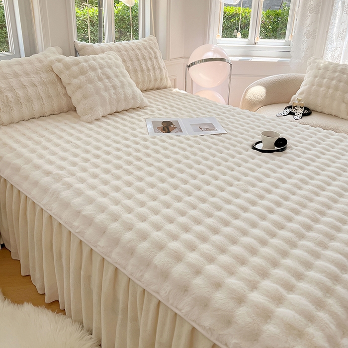 91家纺网 家纺一手货源 找家纺 梦舒羽 2025新款兔毛绒床裙水晶绒床垫保护罩牛奶绒床垫床单罩 晨曦白