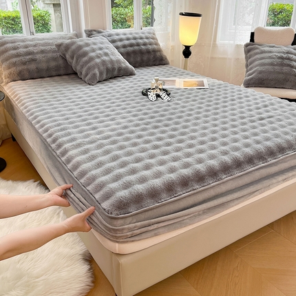 91家纺网 家纺一手货源 找家纺 （总）梦舒羽 2025新款兔毛绒床笠水晶绒床垫保护套牛奶绒床垫套